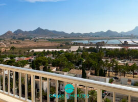 Apartamento reformado en el Edificio Geminis km 1 de La Manga