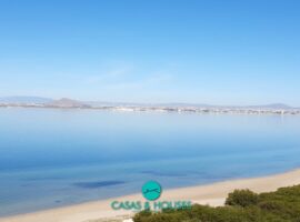 Ático con vistas panorámicas al Mar Menor en la exclusiva zona de Veneziola, La Manga del Mar Menor